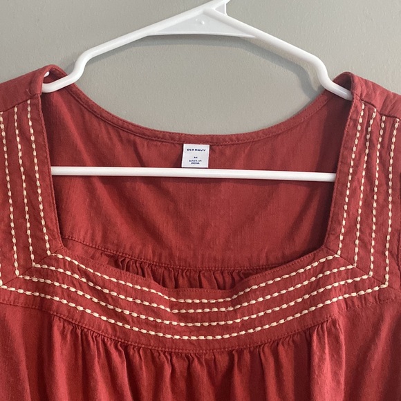 Old Navy Peasant Top - Picture 3 of 3